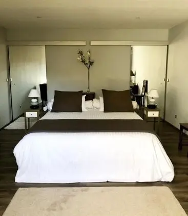 Tek Büyük Yataklı Oda