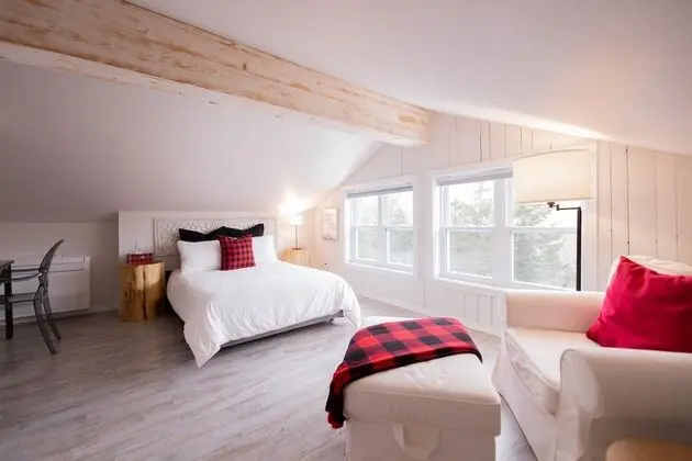 Chalet JolyInc