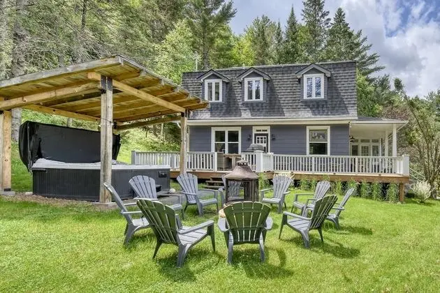 Chalet JolyInc