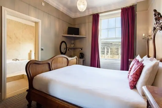 Deluxe Tek Büyük Yataklı Oda, 1 En Büyük (King) Boy Yatak, Sıcak Su Küveti, Koy Manzaralı (Room 2)