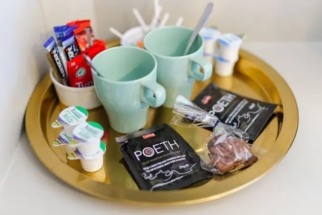 Deluxe Tek Büyük Yataklı Oda, 1 En Büyük (King) Boy Yatak, Sıcak Su Küveti, Koy Manzaralı (Room 2)