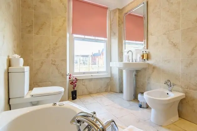 Deluxe Tek Büyük Yataklı Oda, 1 En Büyük (King) Boy Yatak, Sıcak Su Küveti, Koy Manzaralı (Room 2)