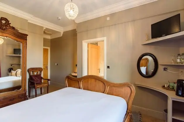 Deluxe Tek Büyük Yataklı Oda, 1 En Büyük (King) Boy Yatak, Sıcak Su Küveti, Koy Manzaralı (Room 2)