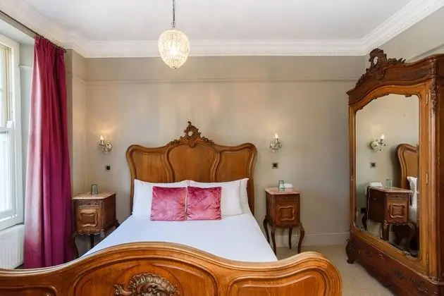 Deluxe Tek Büyük Yataklı Oda, 1 En Büyük (King) Boy Yatak, Sıcak Su Küveti, Koy Manzaralı (Room 2)