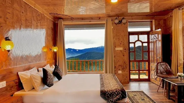Luxury Oda