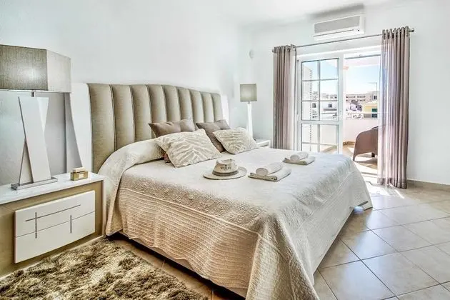 Villa (4 Bedrooms)