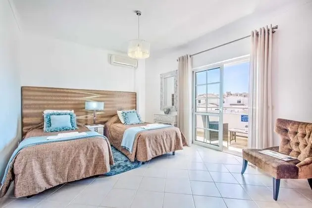 Villa (4 Bedrooms)