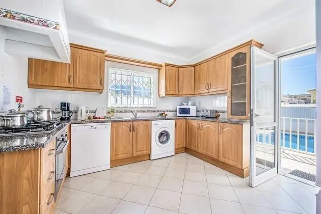 Villa (4 Bedrooms)