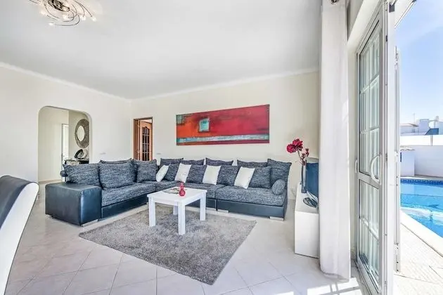 Villa (4 Bedrooms)