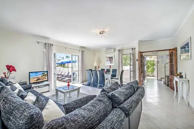 Villa (4 Bedrooms)