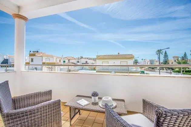 Villa (4 Bedrooms)