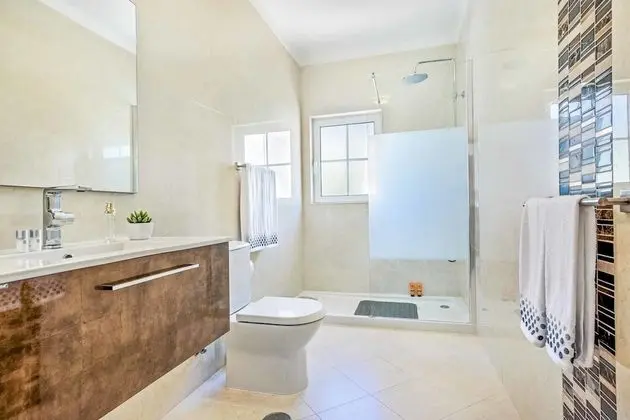 Villa (4 Bedrooms)