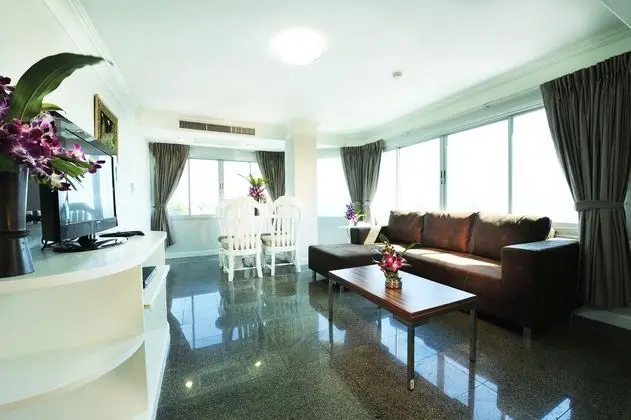 Suit Sea View