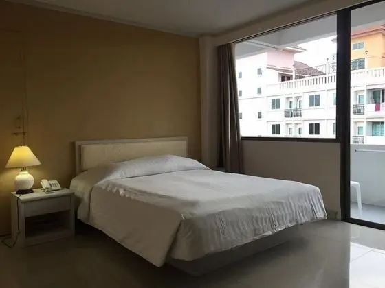 Tek Büyük Yataklı Oda, Balkon