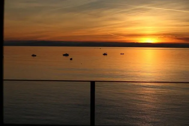 Superior Apart Daire, Teras, Deniz Manzaralı