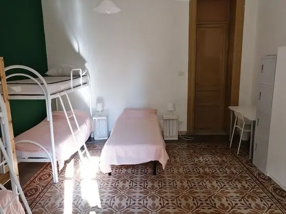 Basic Ortak Ranzalı Oda, Sadece kadınlar için