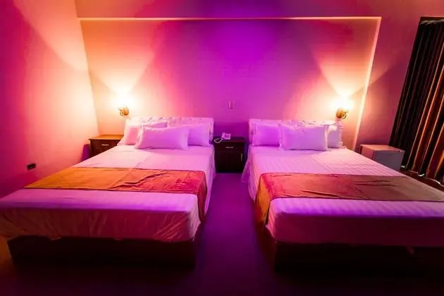 Comfort Tek Büyük Yataklı Oda, 2 Büyük (Queen) Boy Yatak, Sıcak Su Havuzu, Şehir Manzaralı