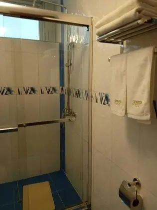 Comfort Tek Büyük Yataklı Oda, 2 Büyük (Queen) Boy Yatak, Sıcak Su Havuzu, Şehir Manzaralı