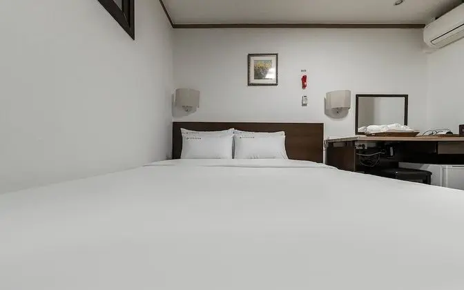 Oda (Double Room - Double Bed (Paid Parkin)