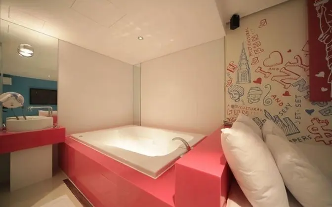 Oda (Deluxe - Non-Smoking Room (NetFLIX Vi)