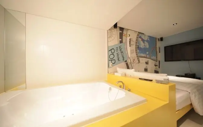 Oda (Deluxe - Non-Smoking Room (NetFLIX Vi)