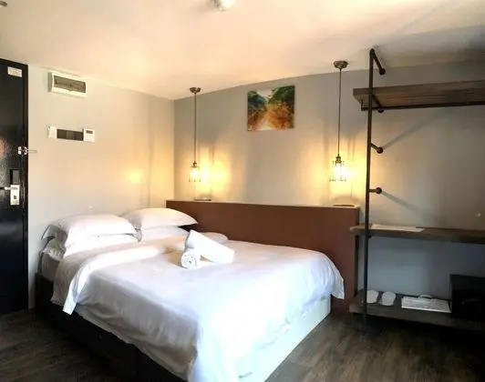 Deluxe Tek Büyük Yataklı Oda