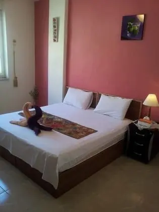 Economy Tek Büyük Yataklı Oda