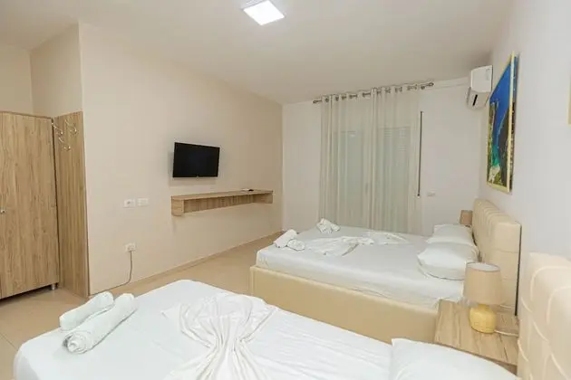 Üç Kişilik Oda, Balkon