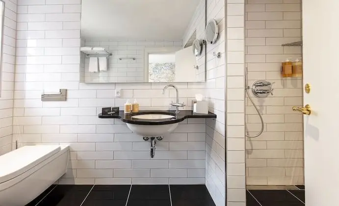 Standard Oda, 1 Büyük (Queen) Boy Yatak