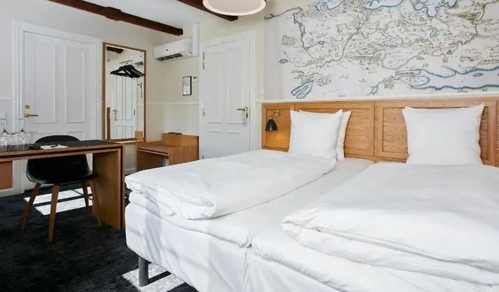 Superior Oda, 1 Büyük (Queen) Boy Yatak