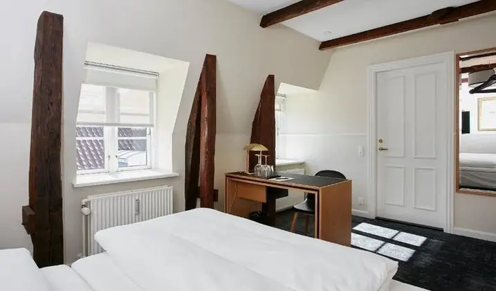 Superior Oda, 1 Büyük (Queen) Boy Yatak