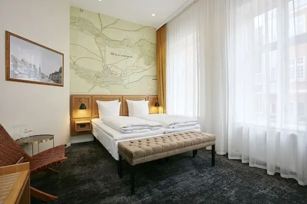 Superior Oda, 1 Büyük (Queen) Boy Yatak