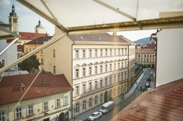 Superior Oda, Sigara İçilmez