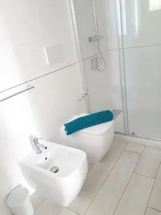 Üç Kişilik Oda, Bahçe Manzaralı