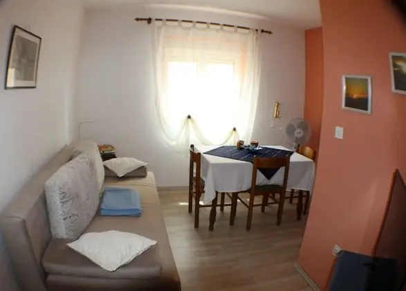 Apart Daire (Josi - 50 m from sea - A1(2+1))