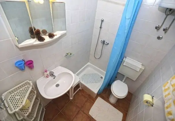 Apart Daire (Josip - 100 m from beach - A1(2+2))