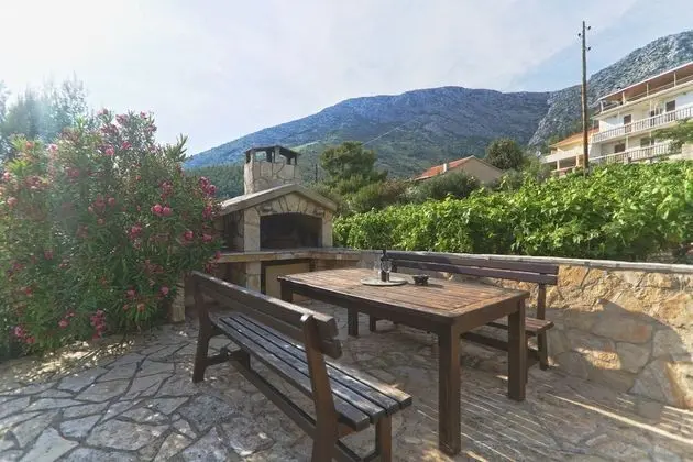 Apart Daire (Josip - 100 m from beach - A1(2+2))