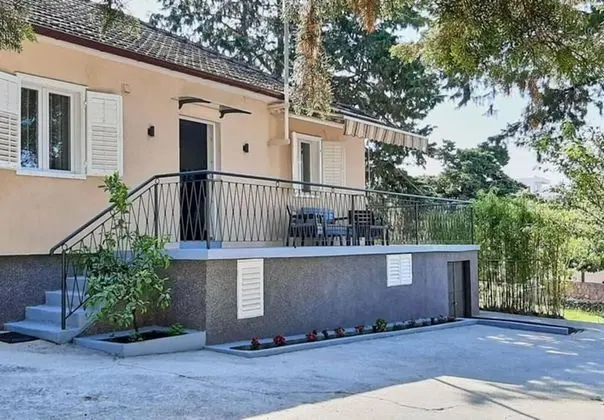 Ev (Josip - 100 m from sea - H(6+1))