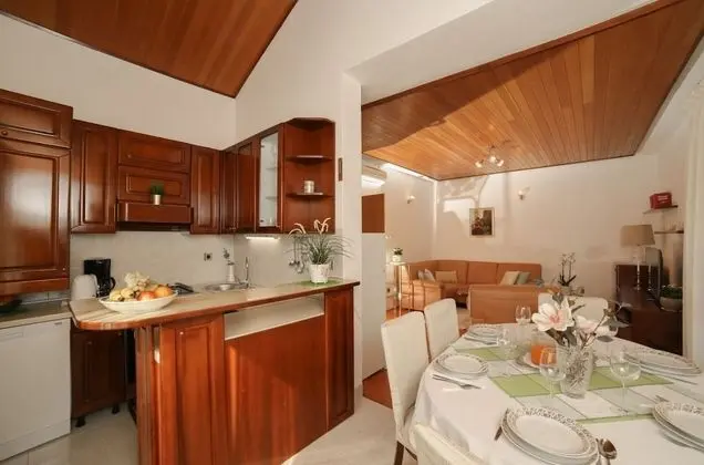 Apart Daire (Josip - Apartment with Panoramic Sea )