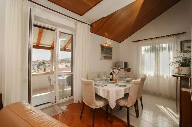 Apart Daire (Josip - Apartment with Panoramic Sea )