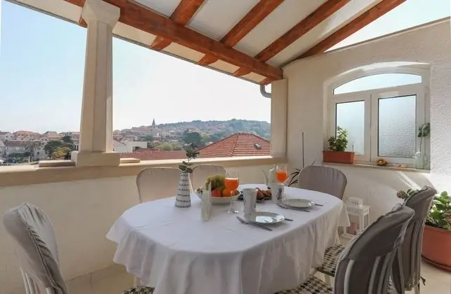 Apart Daire (Josip - Apartment with Panoramic Sea )
