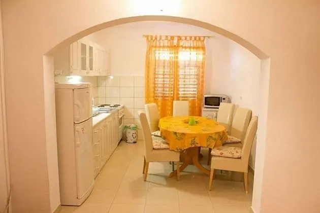 Apart Daire (Josip - with parking - A1(4))