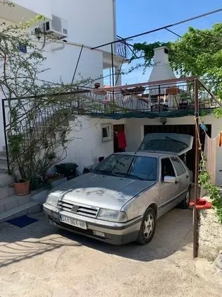 Apart Daire (Josip - with parking - A2(4+1))