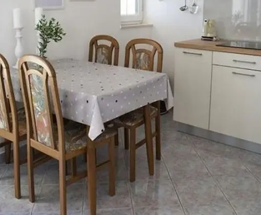 Apart Daire (Josip - sea view - A1(2+2))