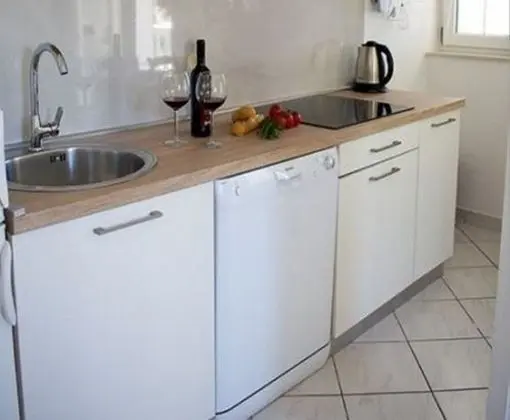 Apart Daire (Josip - sea view - A2(2+2))