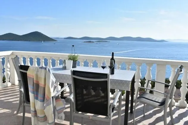 Apart Daire (Josip - sea view - A3(2+2))