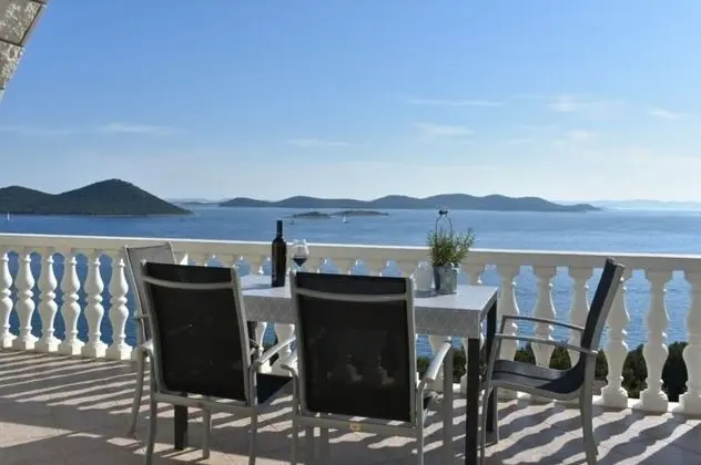 Apart Daire (Josip - sea view - A4(2+2))