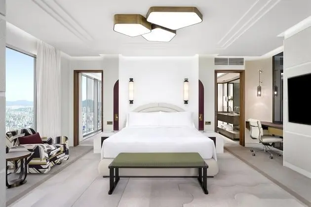 Grand Oda, 1 En Büyük (King) Boy Yatak ve Çekyat, Sigara İçilmez, Şehir Manzaralı