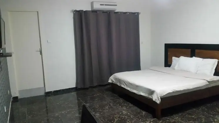 Tek Büyük Yataklı Oda