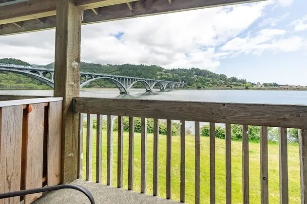 Deluxe Oda, 1 En Büyük (King) Boy Yatak, Nehir Manzaralı